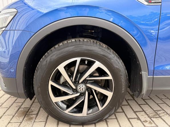 Volkswagen Tiguan II с пробегом 2018 года, цена 2 699 000 рублей, 47795 км, внедорожник, Автокод Объявления