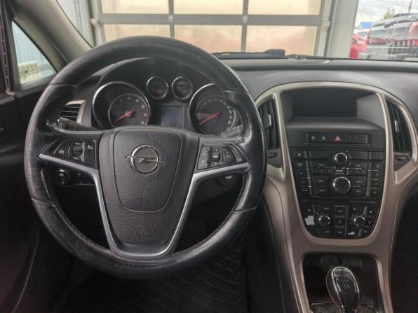 Opel Astra J с пробегом 2010 года, цена 448 000 рублей, 302000 км, хэтчбек, Автокод Объявления