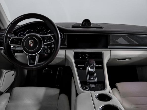 Porsche Panamera II с пробегом 2018 года, цена 6 570 100 рублей, 122874 км, лифтбек, Автокод Объявления