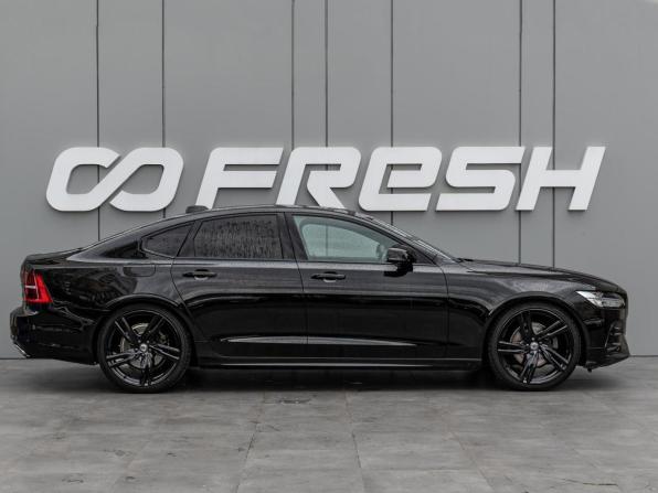 Volvo S90 II Рестайлинг с пробегом 2020 года, цена 4 350 000 рублей, 234519 км, седан, Автокод Объявления