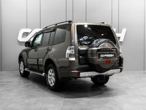 Mitsubishi Pajero IV Рестайлинг 1 с пробегом 2011 года, цена 1 699 000 рублей, 307477 км, внедорожник, Автокод Объявления