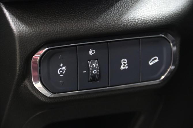Haval Jolion I с пробегом 2023 года, цена 1 935 350 рублей, 51596 км, внедорожник, Автокод Объявления