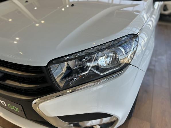 Lada (ВАЗ) XRAY I с пробегом 2017 года, цена 759 000 рублей, 117739 км, хэтчбек, Автокод Объявления