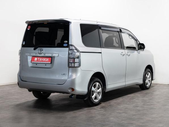 Toyota Voxy II (R70) Рестайлинг с пробегом 2012 года, цена 1 330 000 рублей, 244500 км, минивэн, Автокод Объявления