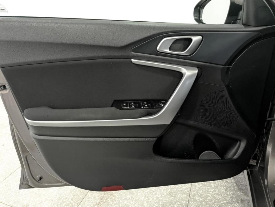 Kia Ceed III Москва  - изображение 19