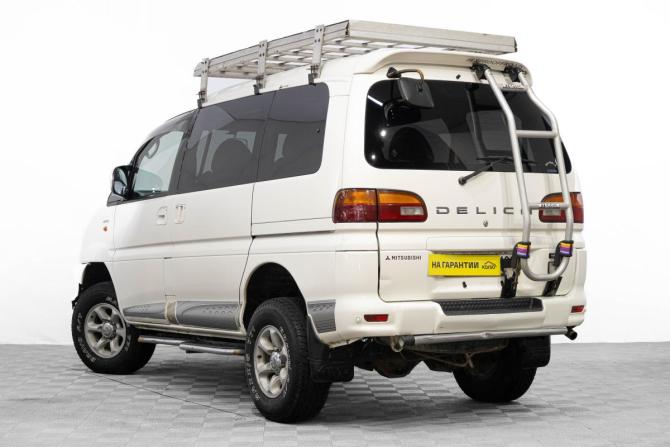 Mitsubishi Delica IV с пробегом 2002 года, цена 1 519 000 рублей, 290000 км, минивэн, Автокод Объявления