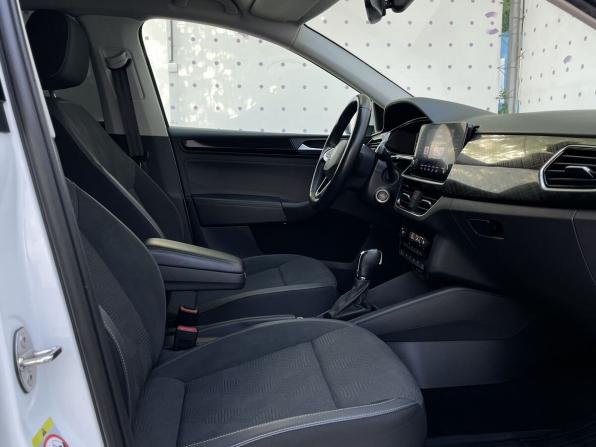 Volkswagen Polo VI с пробегом 2022 года, цена 1 935 000 рублей, 112853 км, лифтбек, Автокод Объявления