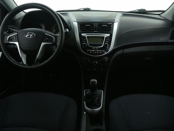 Hyundai Solaris I с пробегом 2013 года, цена 689 000 рублей, 120000 км, седан, Автокод Объявления