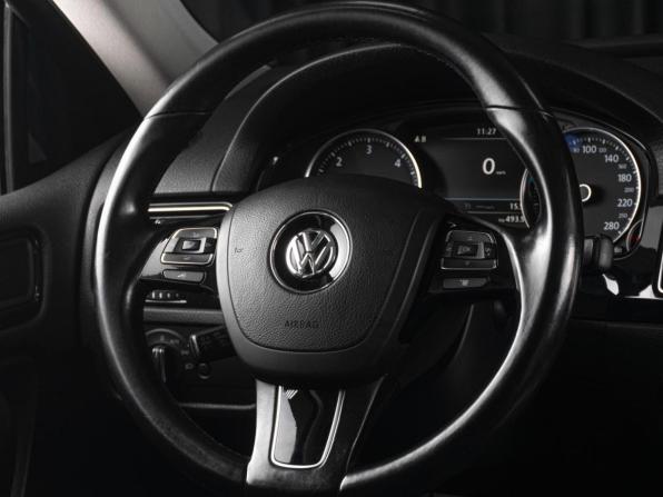 Volkswagen Touareg II с пробегом 2013 года, цена 2 564 000 рублей, 217891 км, внедорожник, Автокод Объявления