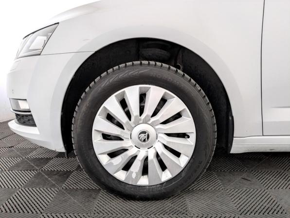 Skoda Octavia III (A7) Рестайлинг с пробегом 2020 года, цена 2 200 000 рублей, 39117 км, лифтбек, Автокод Объявления
