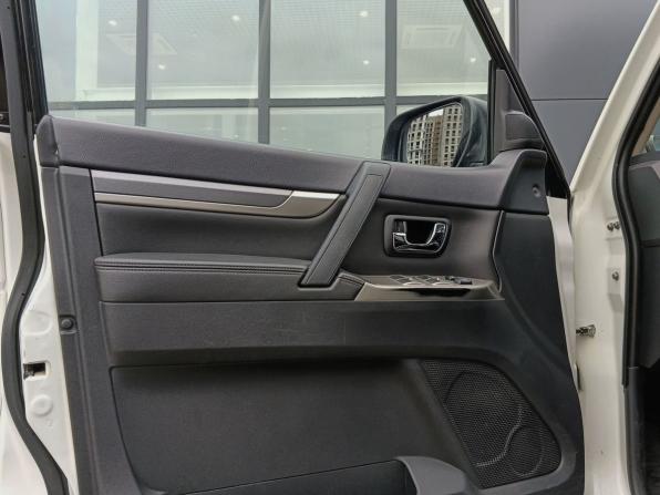 Mitsubishi Pajero IV Рестайлинг 1 с пробегом 2014 года, цена 2 199 000 рублей, 159113 км, внедорожник, Автокод Объявления