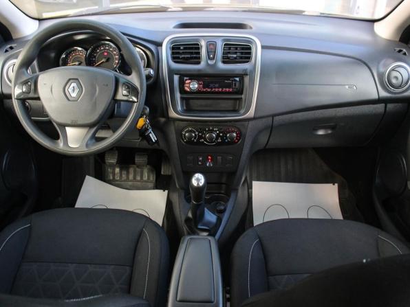 Renault Sandero II с пробегом 2015 года, цена 946 000 рублей, 99720 км, хэтчбек, Автокод Объявления