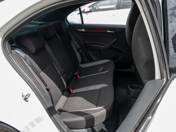Volkswagen Polo VI с пробегом 2021 года, цена 1 715 000 рублей, 138620 км, лифтбек, Автокод Объявления