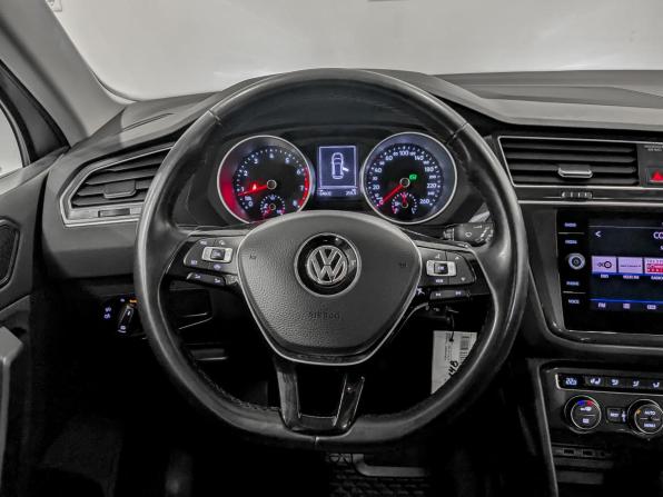 Volkswagen Tiguan II с пробегом 2019 года, цена 2 465 000 рублей, 64424 км, внедорожник, Автокод Объявления