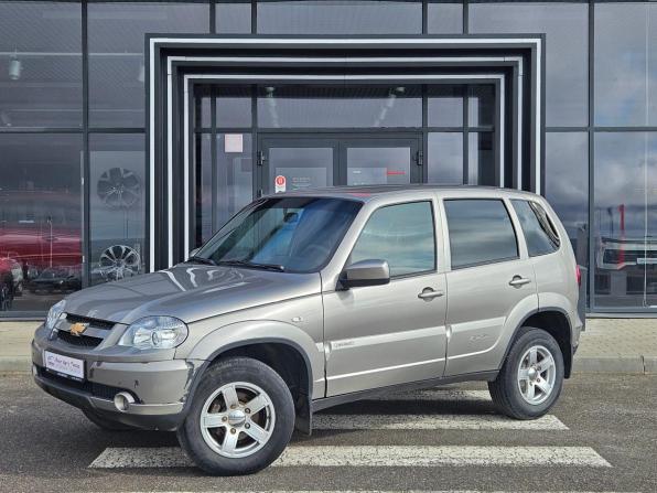 Chevrolet Niva I Рестайлинг с пробегом 2018 года, цена 643 000 рублей, 174000 км, внедорожник, Автокод Объявления