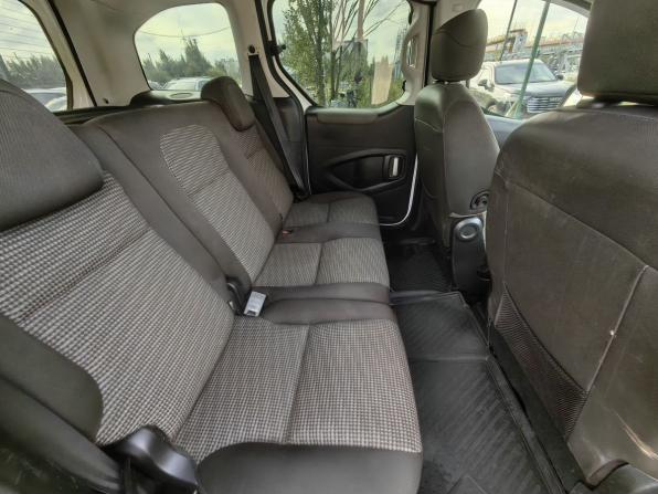 Peugeot Partner II с пробегом 2011 года, цена 429 000 рублей, 233000 км, компактвэн, Автокод Объявления