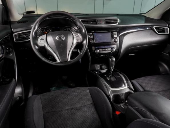 Nissan Qashqai II с пробегом 2015 года, цена 1 699 000 рублей, 172842 км, внедорожник, Автокод Объявления