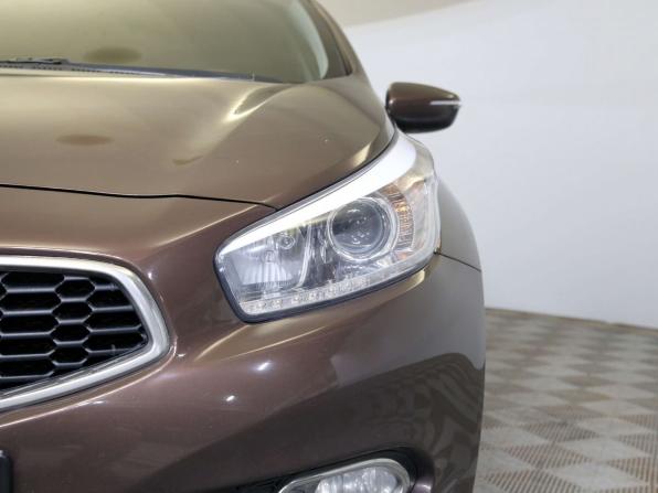 Kia Ceed II с пробегом 2014 года, цена 990 000 рублей, 250945 км, универсал, Автокод Объявления