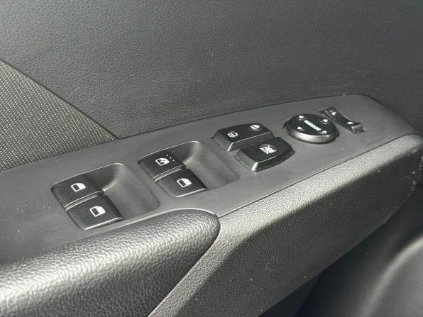 Hyundai Solaris II с пробегом 2019 года, цена 1 060 000 рублей, 141820 км, седан, Автокод Объявления