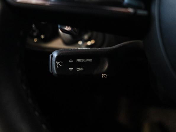 Porsche Macan I Рестайлинг 2 с пробегом 2021 года, цена 7 980 000 рублей, 51610 км, внедорожник, Автокод Объявления