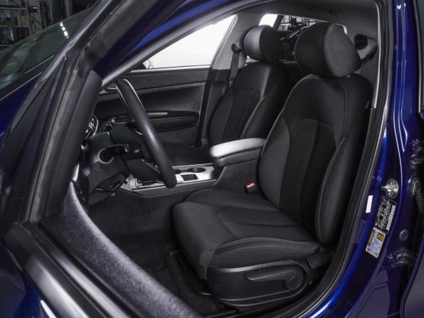 Kia Optima IV Рестайлинг с пробегом 2018 года, цена 1 568 000 рублей, 98730 км, седан, Автокод Объявления