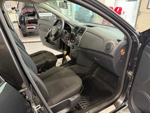 Renault Sandero II с пробегом 2014 года, цена 700 000 рублей, 130868 км, хэтчбек, Автокод Объявления