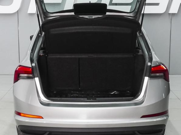 Skoda Rapid II с пробегом 2020 года, цена 1 659 000 рублей, 92974 км, лифтбек, Автокод Объявления