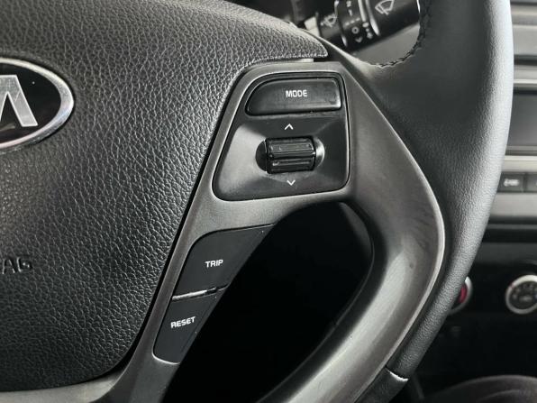 Kia Rio III Рестайлинг с пробегом 2017 года, цена 879 000 рублей, 148700 км, седан, Автокод Объявления