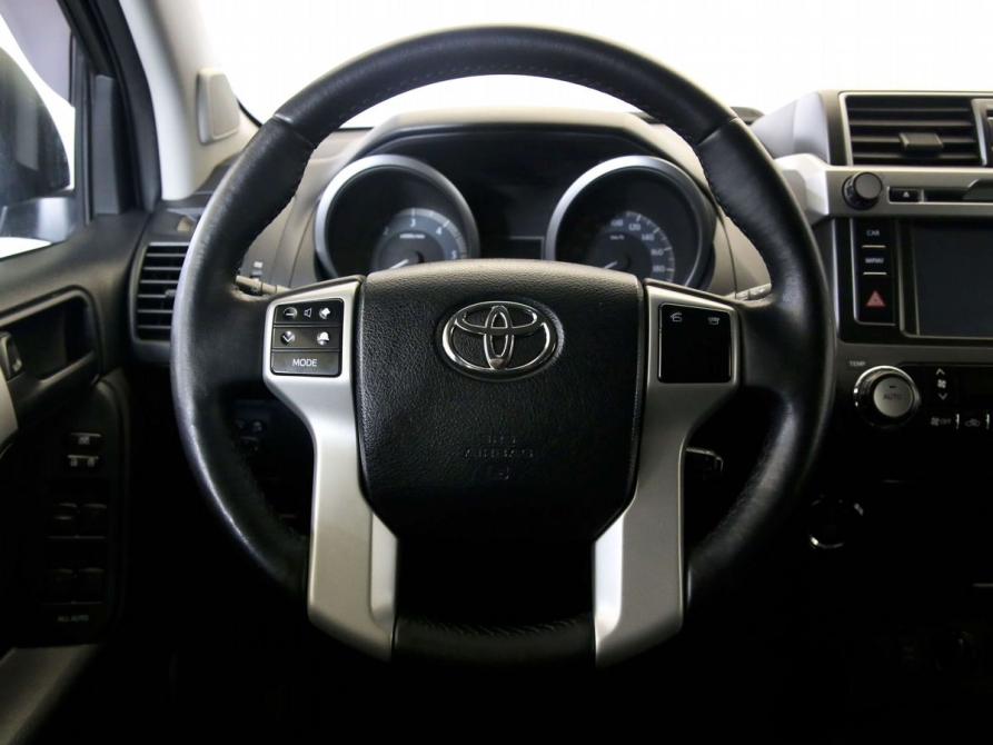 Toyota Land Cruiser Prado 150 Series Рестайлинг 1 Санкт-Петербург  - изображение 19