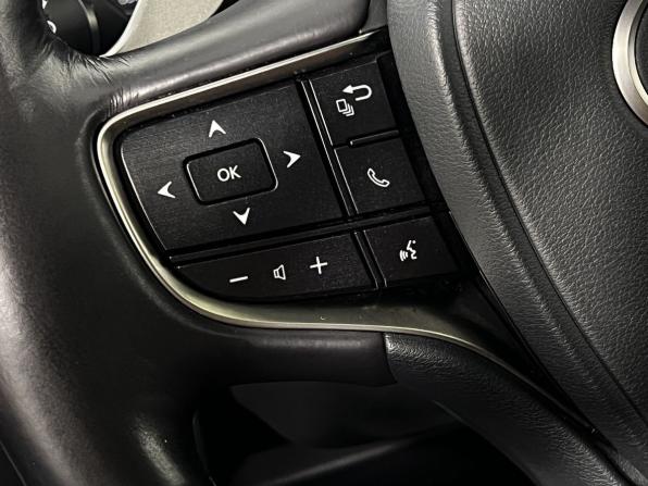 Lexus ES VII с пробегом 2018 года, цена 3 850 000 рублей, 96181 км, седан, Автокод Объявления
