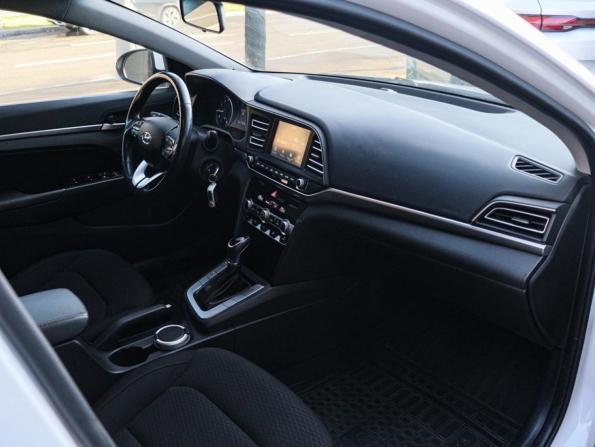 Hyundai Elantra VI (AD) Рестайлинг с пробегом 2019 года, цена 1 450 000 рублей, 73755 км, седан, Автокод Объявления
