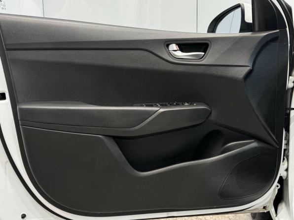 Hyundai Solaris II Рестайлинг с пробегом 2020 года, цена 1 570 000 рублей, 27697 км, седан, Автокод Объявления