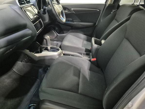 Honda Fit III Рестайлинг с пробегом 2019 года, цена 1 239 000 рублей, 88900 км, хэтчбек, Автокод Объявления