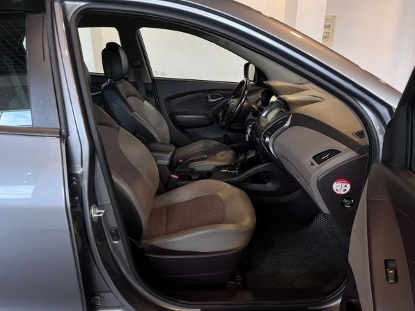 Hyundai ix35 I Рестайлинг с пробегом 2013 года, цена 1 350 000 рублей, 183489 км, внедорожник, Автокод Объявления