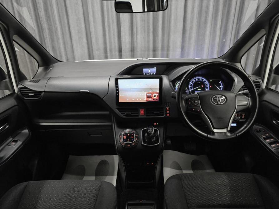 Toyota Voxy III (R80) Красноярск  - изображение 9
