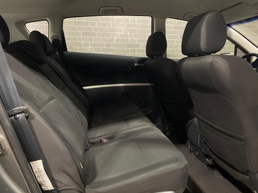 Toyota Corolla Verso I Рестайлинг Челябинск  - изображение 10