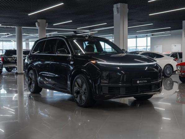 Li Auto (Lixiang) L9 I с пробегом 2024 года, цена 7 000 000 рублей, 33592 км, внедорожник, Автокод Объявления