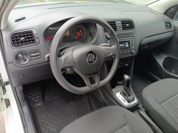 Volkswagen Polo V Рестайлинг с пробегом 2018 года, цена 889 000 рублей, 122720 км, седан, Автокод Объявления