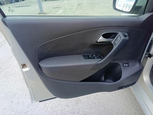Volkswagen Polo V с пробегом 2011 года, цена 529 995 рублей, 297798 км, седан, Автокод Объявления