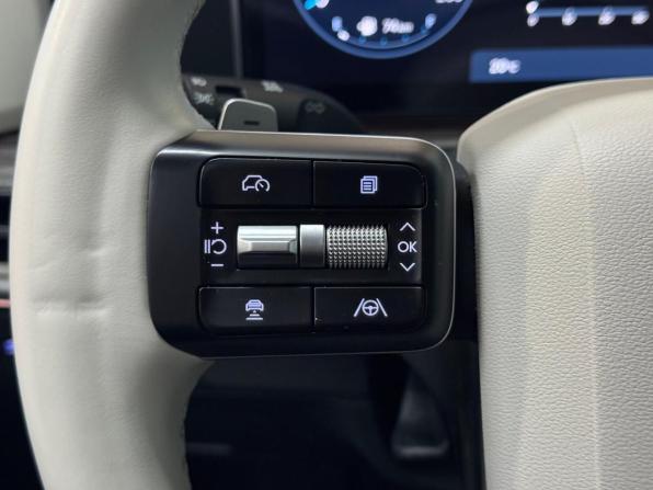 Hyundai Santa Fe V (MX5) с пробегом 2024 года, цена 4 895 000 рублей, 32920 км, внедорожник, Автокод Объявления