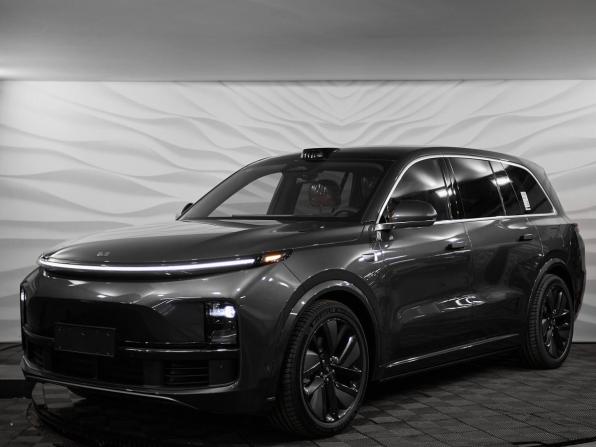 Новый Li Auto (Lixiang) L9 I Рестайлинг 2025 года, цена 11 790 000 рублей, внедорожник, Автокод Объявления