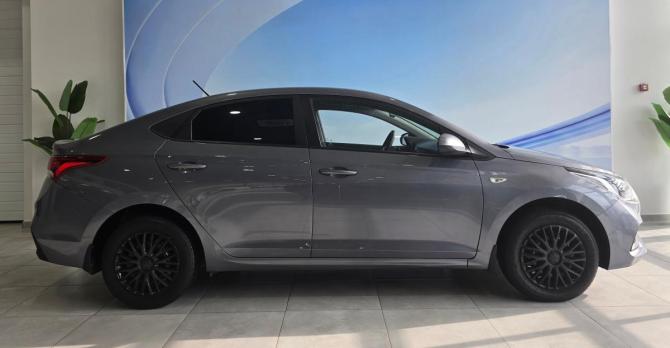 Hyundai Solaris II с пробегом 2018 года, цена 1 349 000 рублей, 141164 км, седан, Автокод Объявления