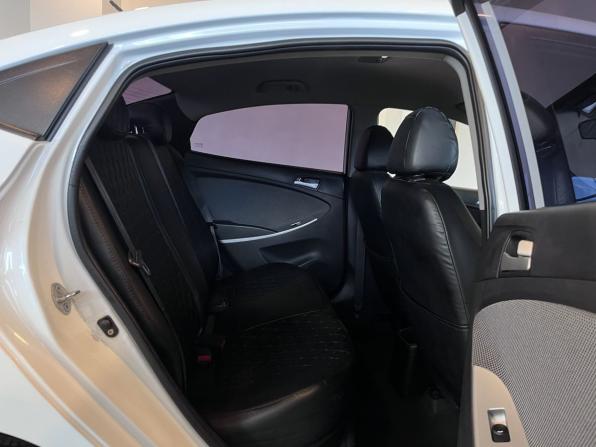 Hyundai Solaris I с пробегом 2013 года, цена 600 000 рублей, 217971 км, седан, Автокод Объявления
