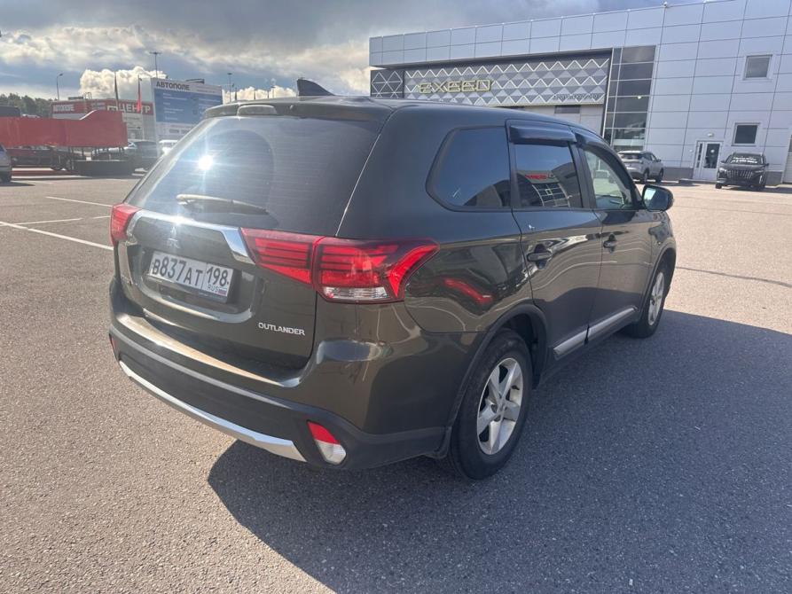 Mitsubishi Outlander III Рестайлинг 3 Санкт-Петербург  - изображение 3
