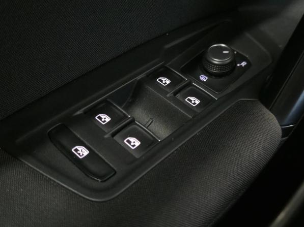 Volkswagen Tiguan II с пробегом 2017 года, цена 2 099 000 рублей, 160000 км, внедорожник, Автокод Объявления