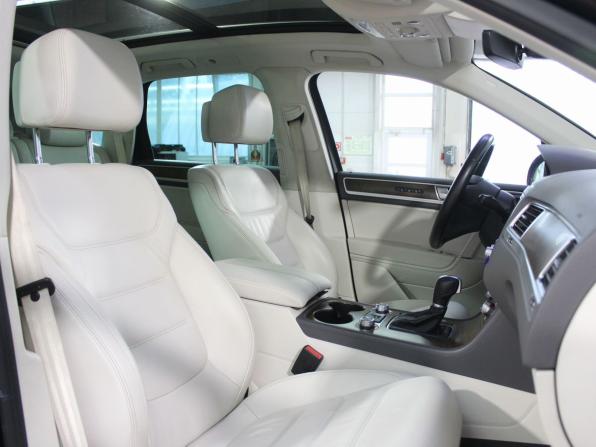 Volkswagen Touareg II Рестайлинг с пробегом 2016 года, цена 3 199 000 рублей, 148656 км, внедорожник, Автокод Объявления
