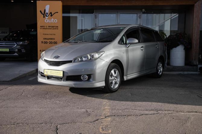 Toyota Wish II с пробегом 2010 года, цена 1 045 000 рублей, 228000 км, минивэн, Автокод Объявления