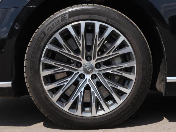 Audi A8 IV (D5) с пробегом 2019 года, цена 7 500 000 рублей, 28833 км, седан, Автокод Объявления