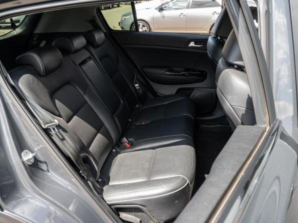 Kia Sportage IV Рестайлинг с пробегом 2021 года, цена 2 650 000 рублей, 77977 км, внедорожник, Автокод Объявления