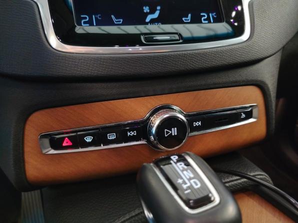 Volvo XC90 II с пробегом 2018 года, цена 3 790 000 рублей, 125043 км, внедорожник, Автокод Объявления